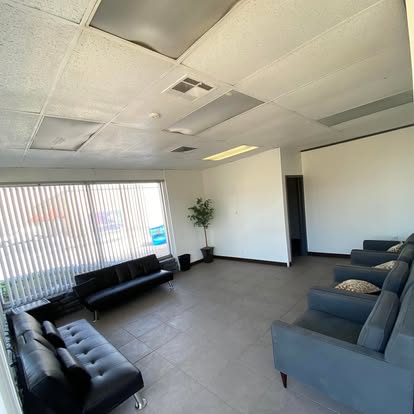 Country Tire customer waiting area